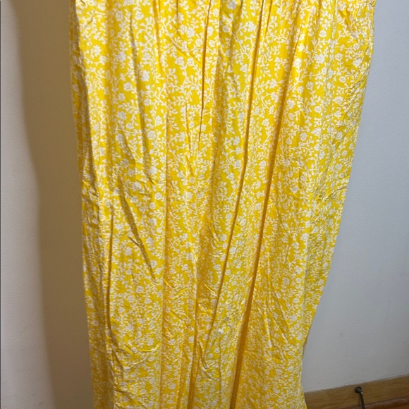 H&M Bright Yellow Dress with White Floral Design - Picture 8 of 10